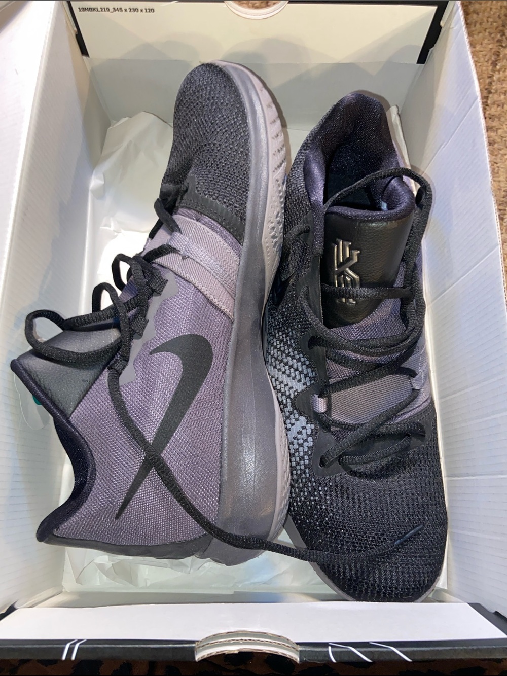 Nike Women's Black and Gray Athletic Training Shoes